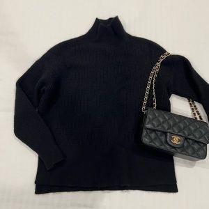 RARE❗️ Everlane 100% Cashmere Waffle Knit Square Turtleneck Black Women